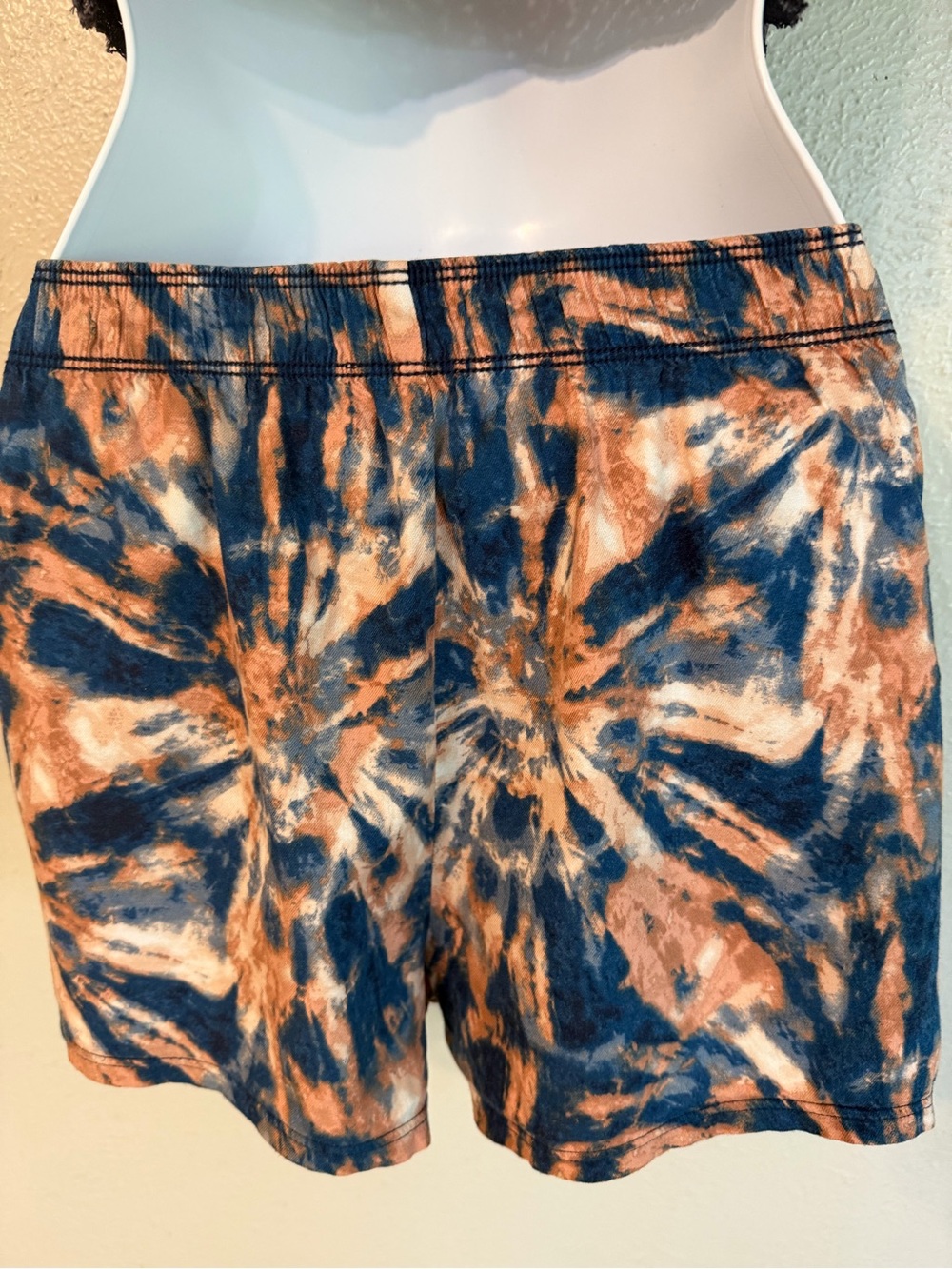 Victoria's Secret PINK Boxer-style Blue Tie Dye Fold Over Waistband sleep shorts - Picture 12 of 16